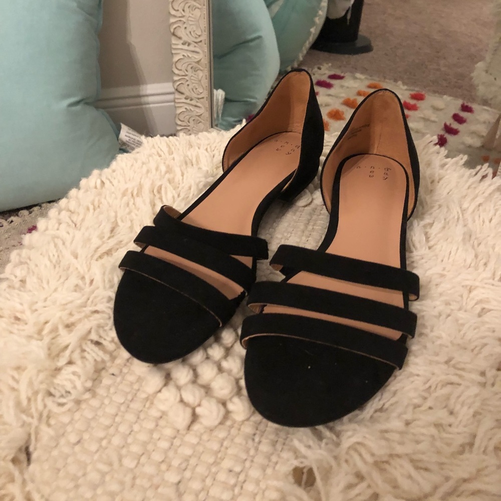 Black strappy sandals